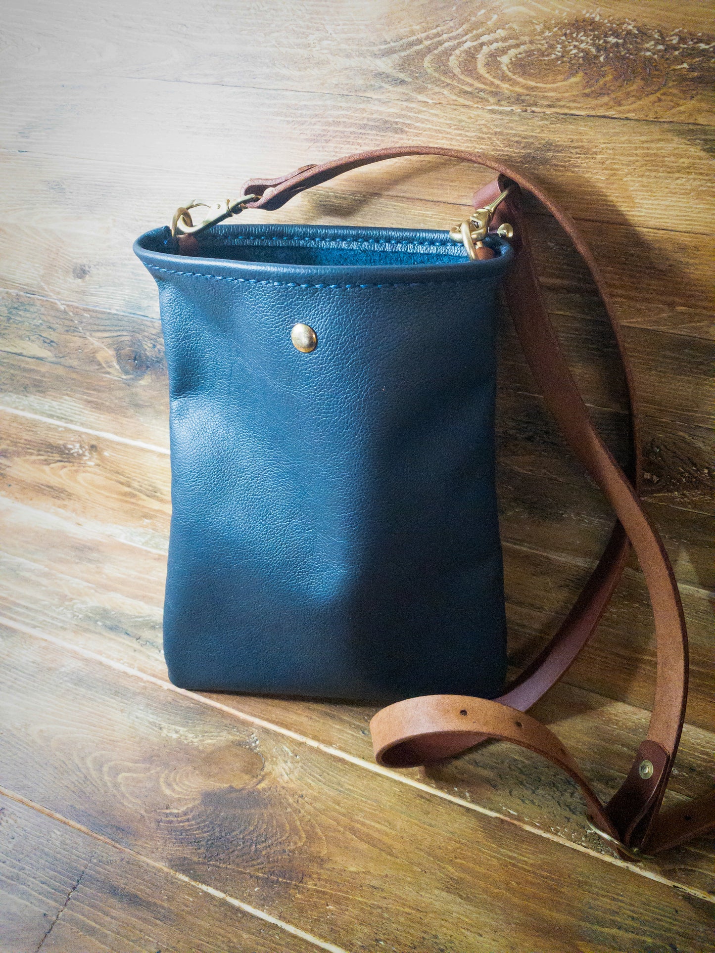Luna Navy Crossbody Bag